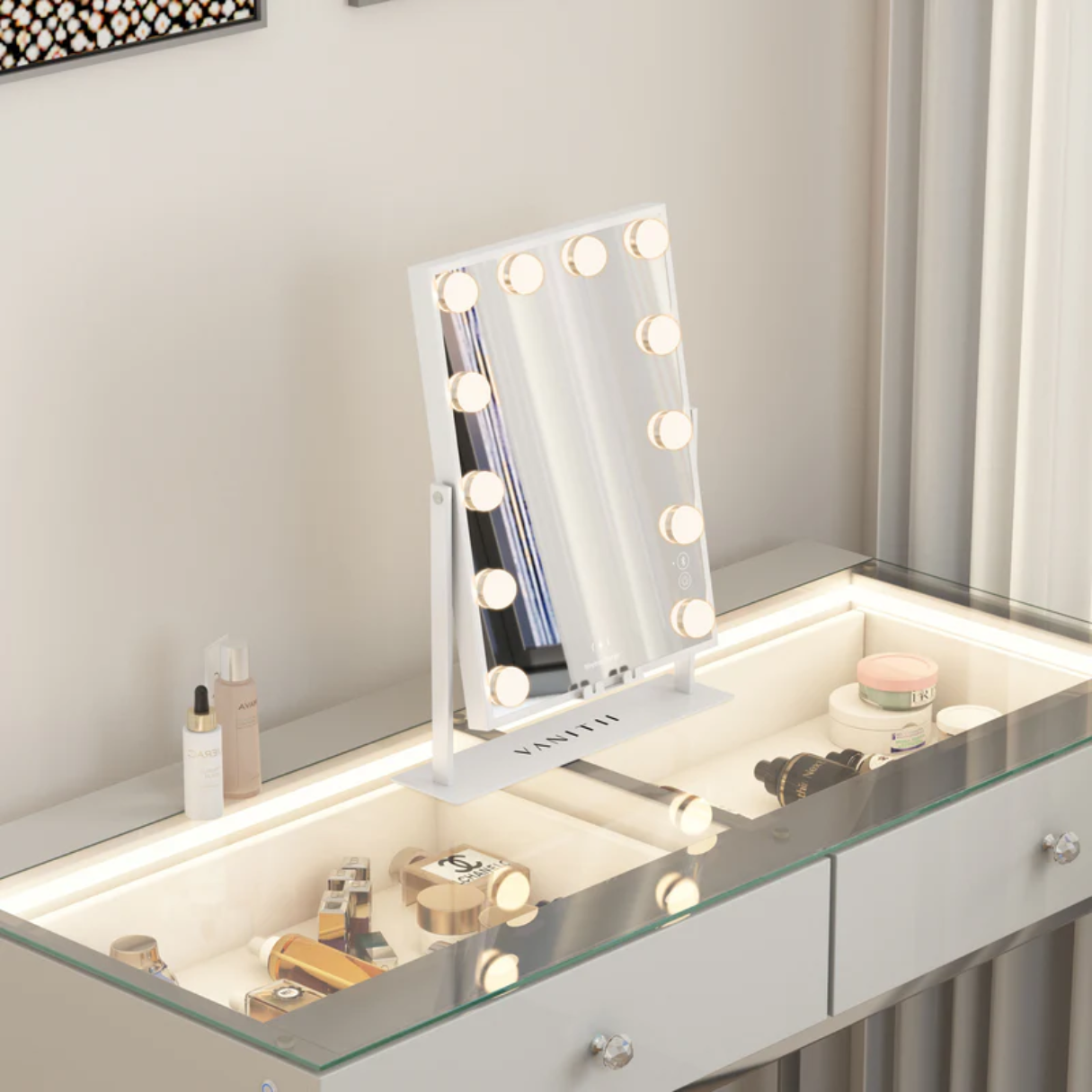 Hollywood Vaniti Mirror with Wireless Charging
