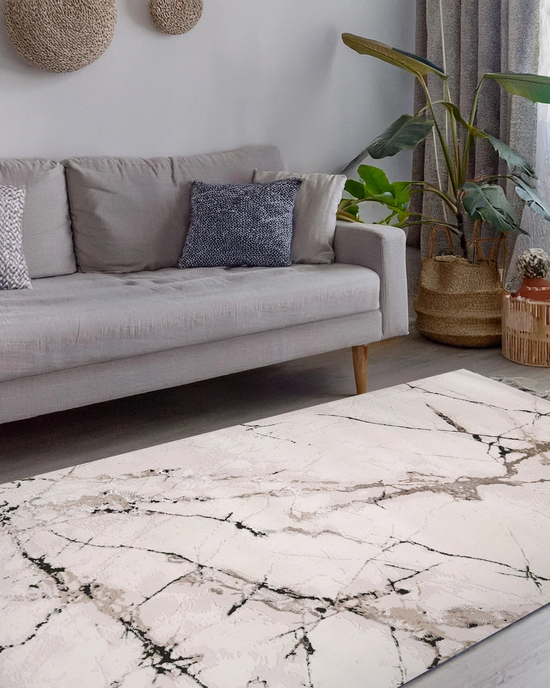 Ruby White K/Beige Rug – Elegant, Timeless Design for Any Space